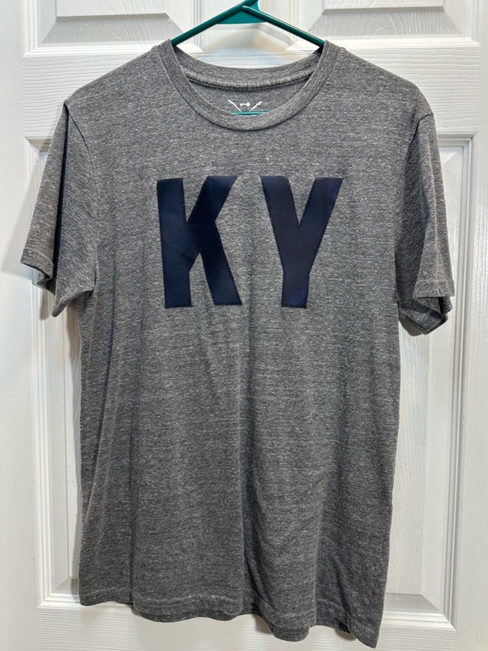 Unbranded Men's Gray Short-Sleeve KY Graphic Tee